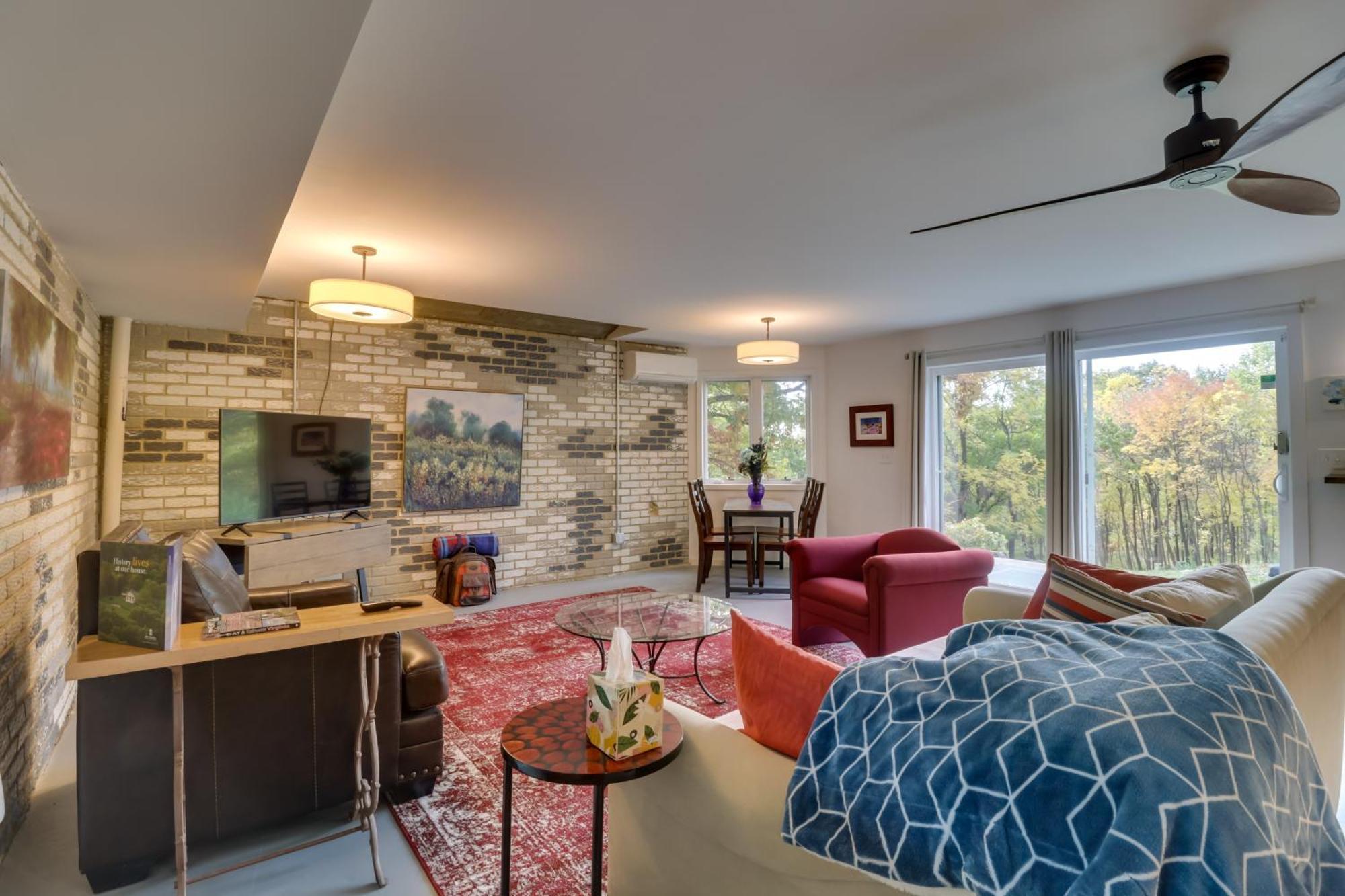 Renovated Studio On 5 Acres - Near Vineyards! Crozet المظهر الخارجي الصورة